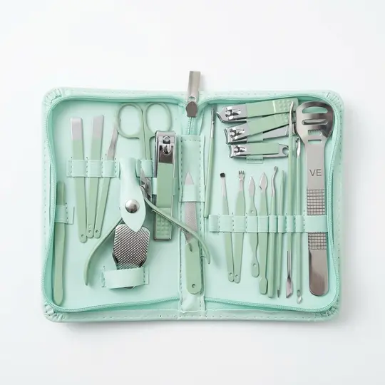 سيت منكير اخضر GREEN MANICURE SET
